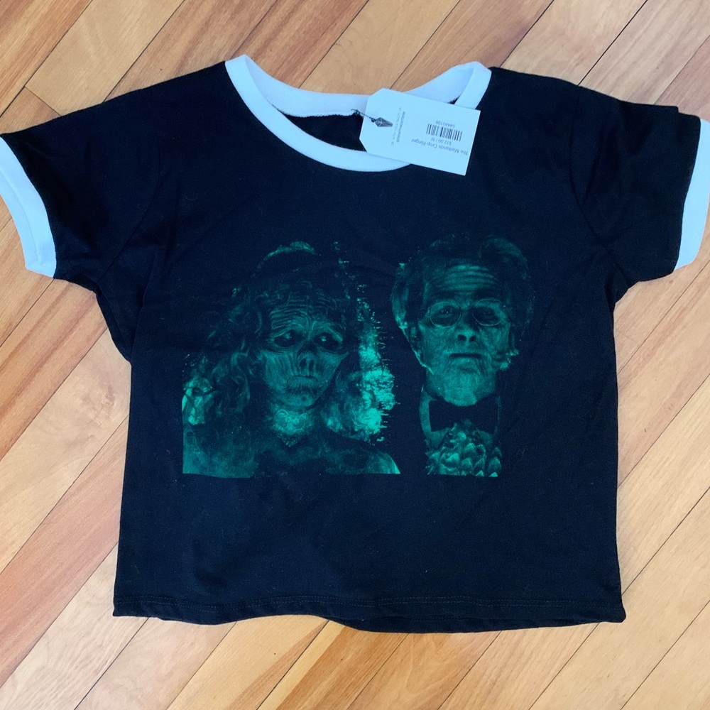 Beetlejuice The Maitlands Crop Tee size medium NWT